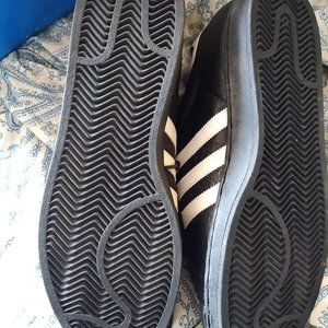 Men's Adidas sneakers